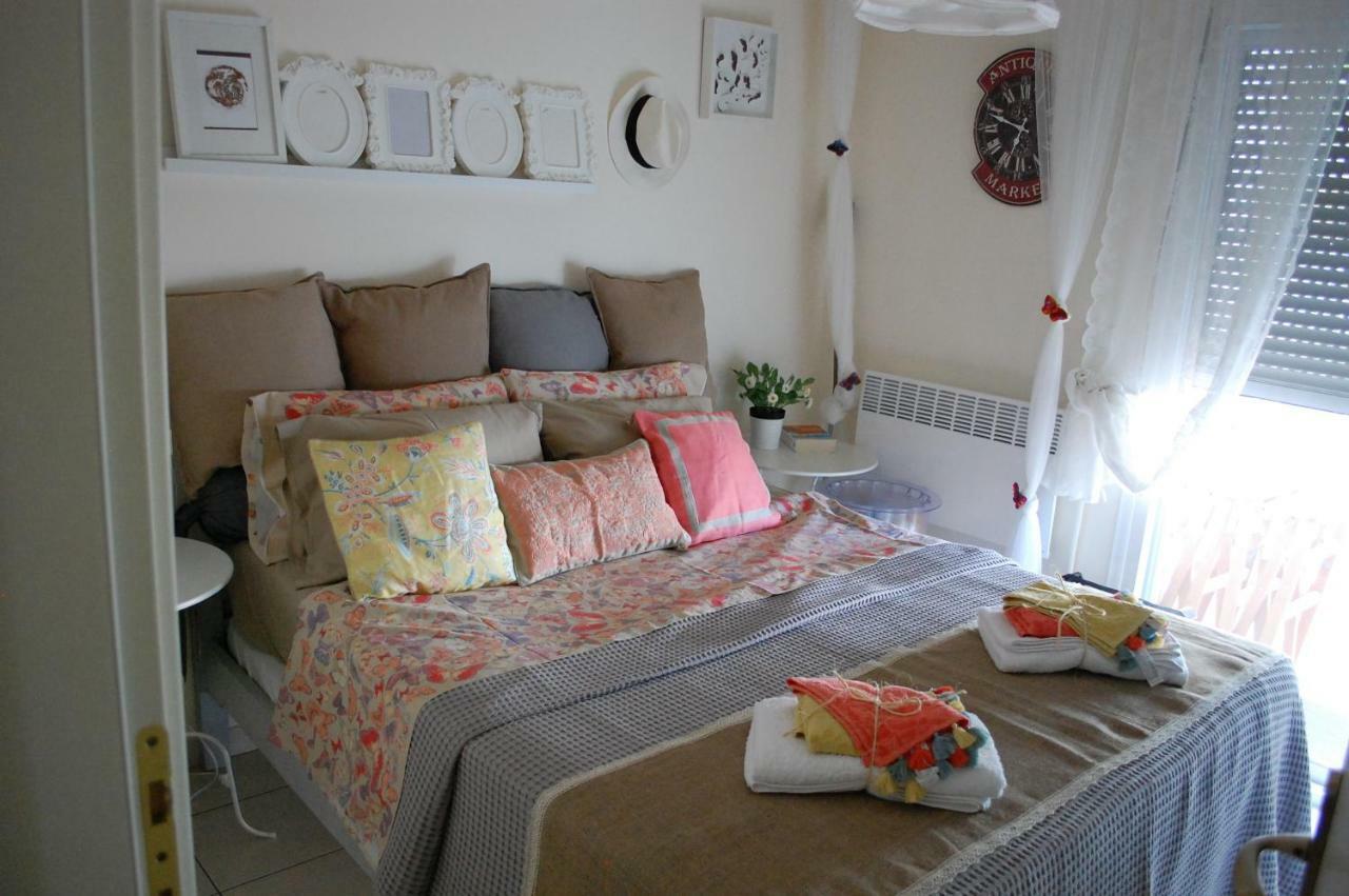 Cosy Home Peraía Екстериор снимка